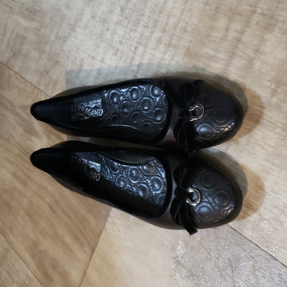 Brand new! Never Worn!  Salvatore Ferragamo - Picture 2 of 3